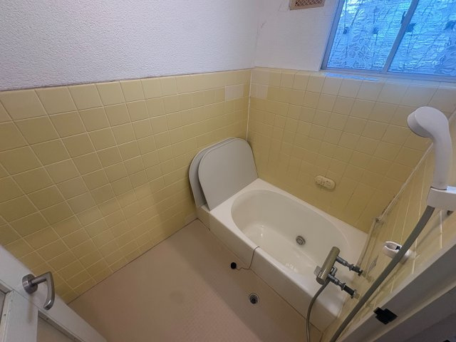 花園町貸家のトイレ