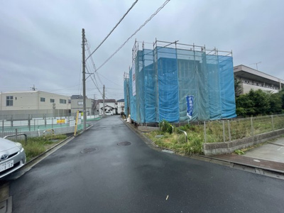 【前面道路含む現地写真】 | 府中市押立町2丁目新築戸建て2棟　1号棟