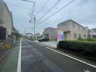 【前面道路含む現地写真】 | 府中市緑町1丁目新築戸建て4棟　1号棟 | 前面道路含む現地写真です