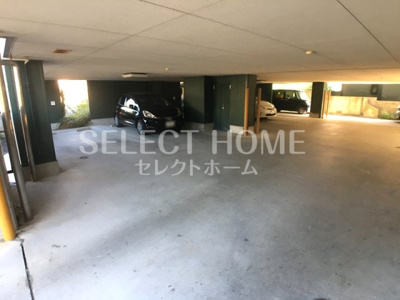 【駐車場】 | ホワイトクラウドIV