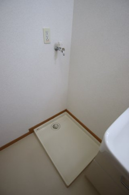 【設備】 | ルミエール | 室内洗濯機置場