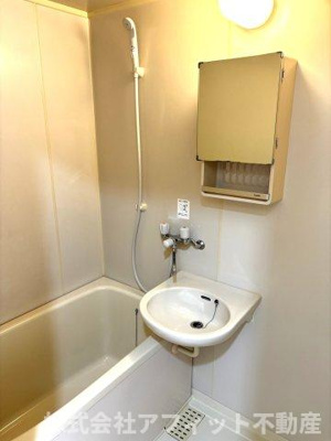 【浴室】 | リ・フェニックス