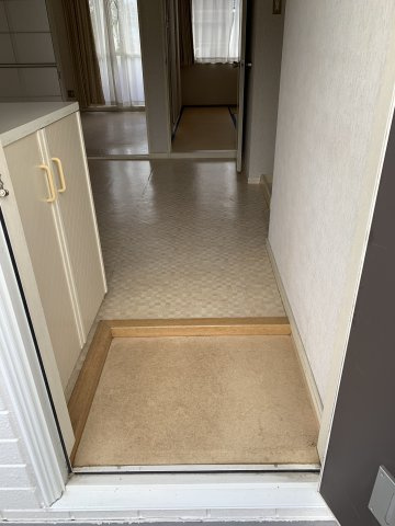 サニータウンエナFの玄関
