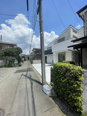 【前面道路含む現地写真】 | 府中市新町2丁目新築戸建て2棟　1号棟 | 前面道路含む現地写真です