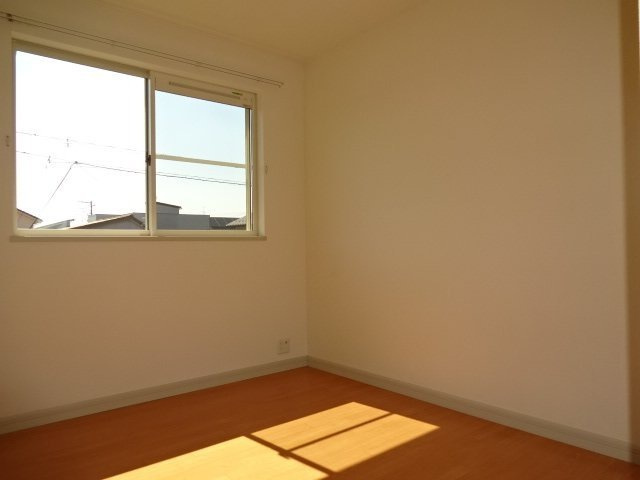 サンコート本郷の洋室|北西洋室