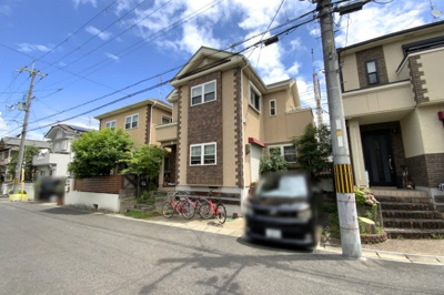 【外観】 | 宇治市五ケ庄大林　中古戸建 | 《ローンの事やお家探しのご相談は（株）ゆいホームにお任せ下さい。ちょっとした疑問にも解りやすくお応えします。》お気軽にどうぞ(^^)/