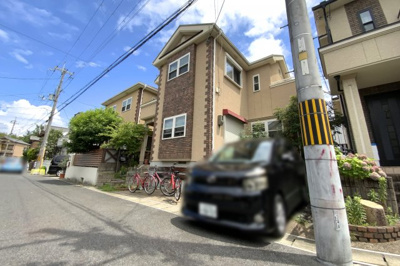 【外観】 | 宇治市五ケ庄大林　中古戸建 | 一度、実際にご覧になってみませんか？暮らしやすい周辺環境も含め、スタッフがご案内いたします。お家探しの第一歩としてでも大丈夫です(^^)/お気軽にお問い合わせ下さいね♪