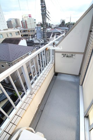 【バルコニー】