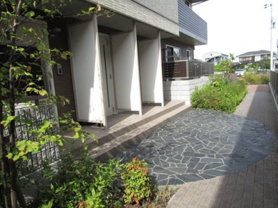 【エントランス】 | カルフール空港通