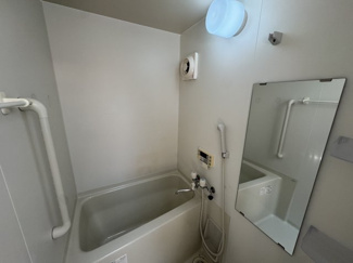 【浴室】 | 明美町平屋 | コンパクトで使いやすいお風呂です