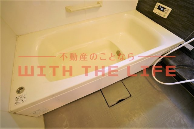 ヴィルヌーブ伍番街【キャッシュバック対象】の浴室|ゆったり過ごせるお風呂です