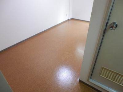 ボックス七条の洋室|内装