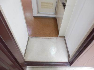 ボックス七条の玄関|玄関