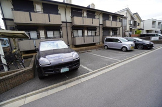 【駐車場】