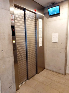 【エントランス】 | エレベーターモニター付き