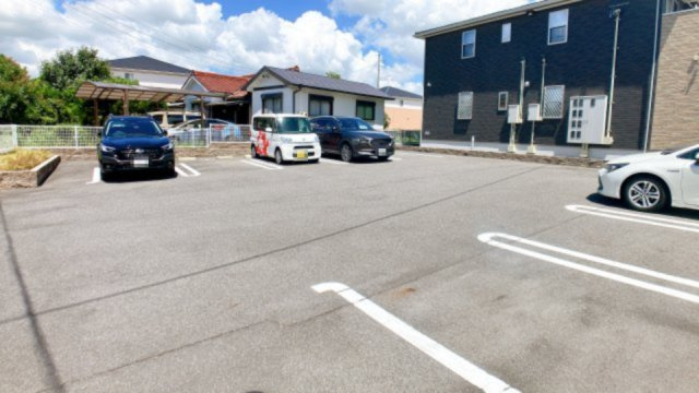 カーサ　フェリーチェの駐車場