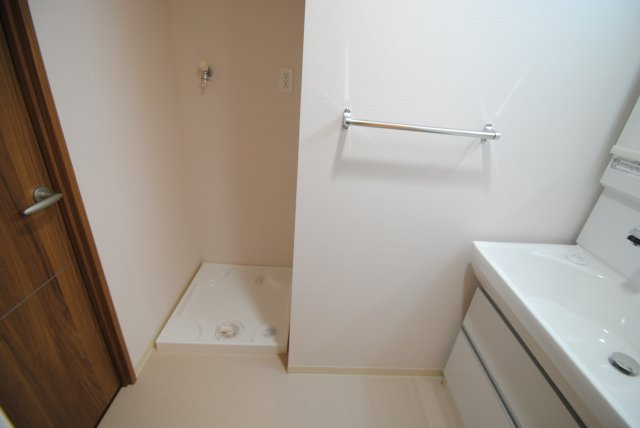 グランシャリオ諏訪野の洗面所