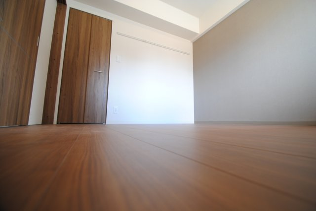 グランシャリオ諏訪野の寝室