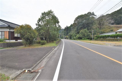 【前面道路含む現地写真】 | 田海町字五本松土地