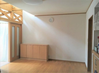 【居間・リビング】 | 城上小裏中古戸建