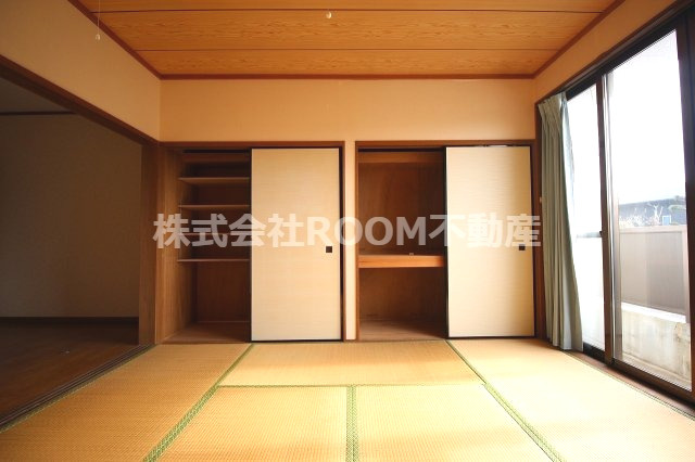 ロイヤル早鈴の和室