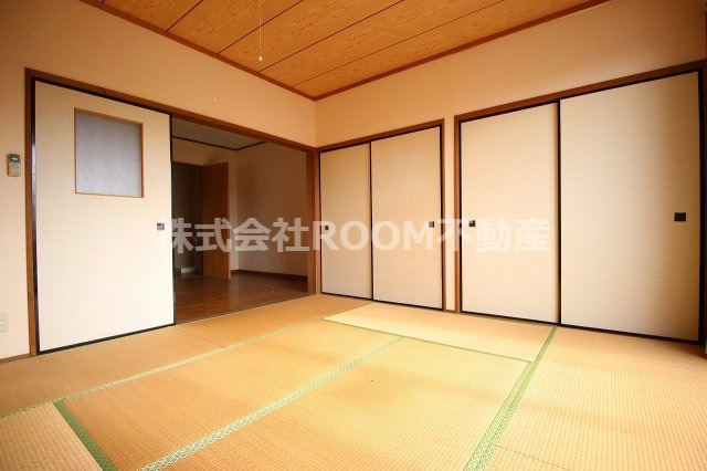 ロイヤル早鈴の和室