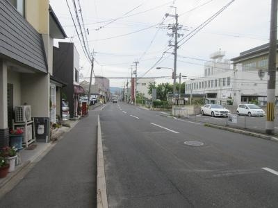 BlauBerg西ノ京（ブラウベルグ西ノ京）の周辺|前面道路