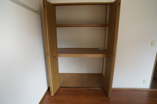 アルバ売布の収納