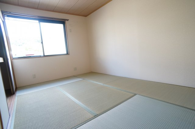 アルバ売布の和室