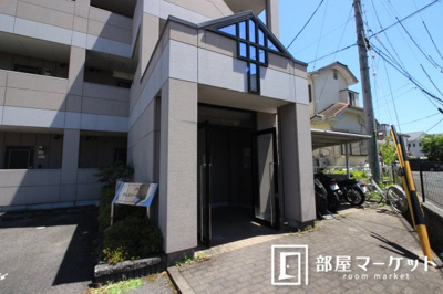 【エントランス】 | クレストールコート