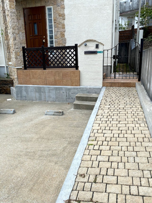 【エントランス】 | 新甲陽町　戸建 | アプローチ