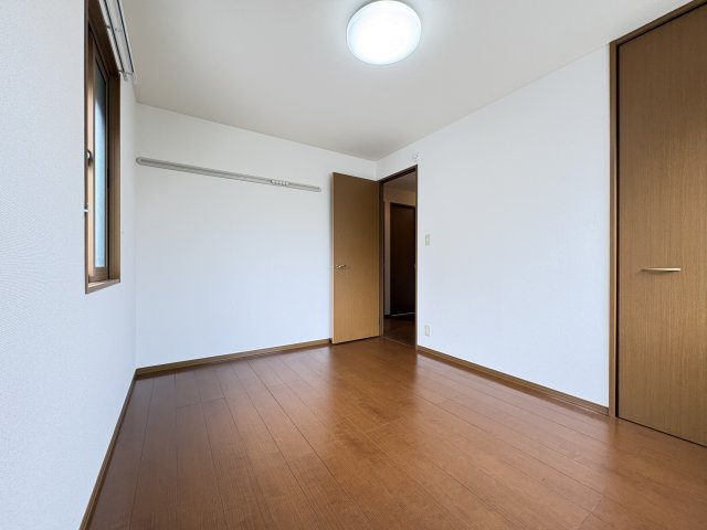 クレストの寝室