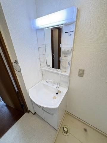 クレストの独立洗面台