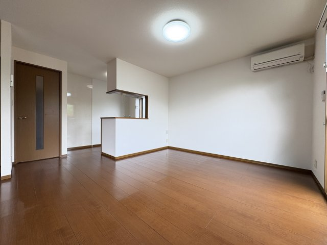 クレストの居間・リビング
