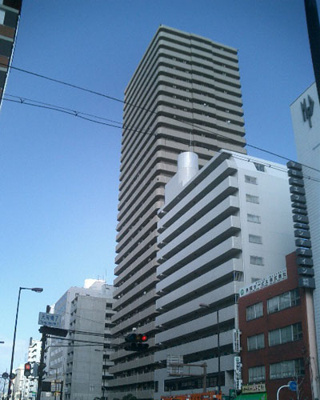 【外観】 | キングマンション天神橋Ⅱ | 天六駅徒歩４分　便利な立地のマンションです。