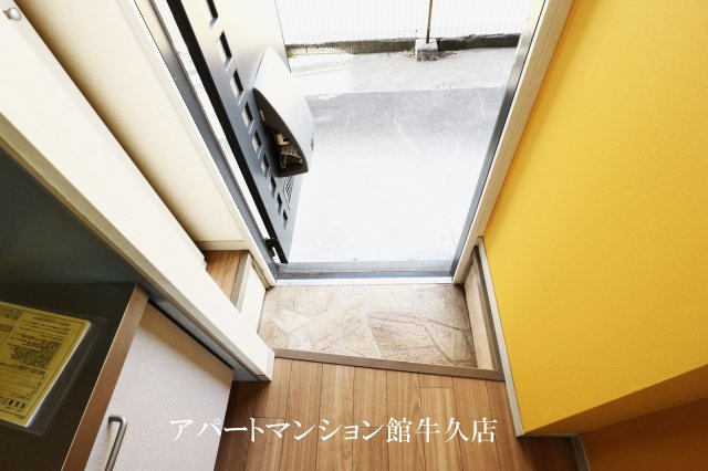 幸ハイツ-デザインリフォーム賃貸アパートの玄関
