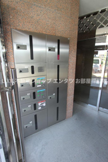 【エントランス】 | スカイコート | 宅配ボックス
