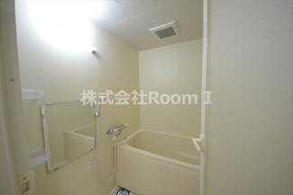 【浴室】 | KDX堺筋本町レジデンス | コンパクトで使いやすいお風呂です