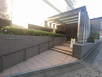 【エントランス】 | 京急プライムテラス上永谷 | エントランス部分です。