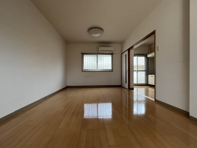 マンションサンライズ壱番館の洋室
