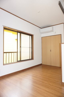 【寝室】 | 山田アパート | 山田アパート　洋室