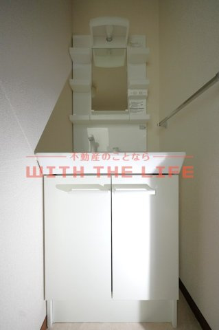 サンクチュアリー久留米Ⅵ【キャッシュバック対象物件】の独立洗面台|独立洗面台で身支度をすべて済ませてしまいましょう