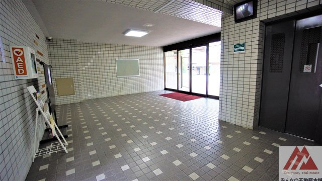 ファミールハイツ久留米壱番館のエントランス