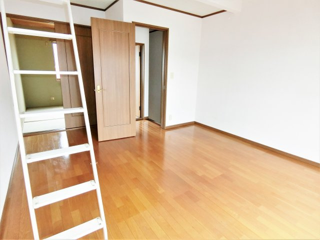 トミーハウス鹿島ガーデンⅠの洋室