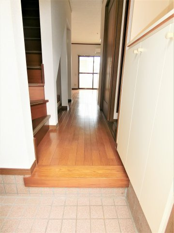 トミーハウス鹿島ガーデンⅠの玄関