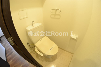 【トイレ】 | AZ天満 | 落ち着いたトイレです