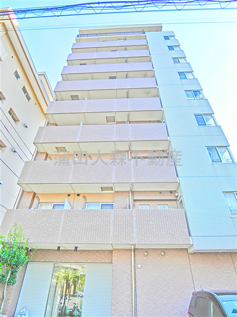 バージュアル大森の外観|2007年2月築　RC鉄筋コンクリート造地上10階建て1R～1LDK総戸数26戸
東京都大田区大森西1丁目　JR京浜東北線大森駅徒歩13分、京浜急行本線平和島駅徒歩11分