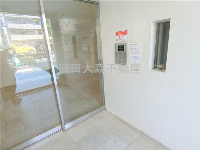 バージュアル大森のエントランス|防犯カメラTVモニター付オートロック宅配BOXメールBOX　エントランス　