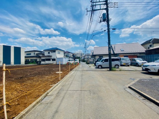【前面道路含む現地写真】 | セットバック前：西側2.8ｍ公道
セットバック後：西側4ｍ公道