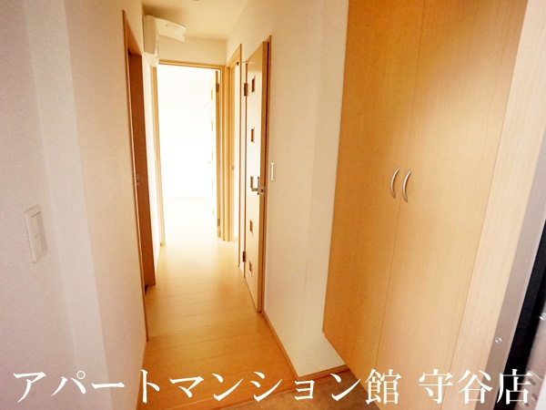 メゾン・ソレイユCの玄関